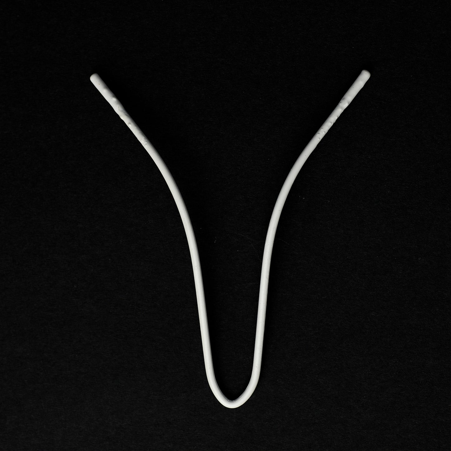 75MM x 65MM NYLON-COATED CURVED AND SHAPED V WIRE